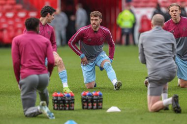 Cardiff City 'den Calum Chambers maç öncesi ısınma maçında Middlesbrough - Cardiff City maçı sırasında Riverside Stadyumu, Middlesbrough, Birleşik Krallık, 4 Ocak 2025