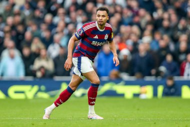 Newcastle United takımından Jacob Murphy, Tottenham Hotspur 'a karşı Newcastle United' ın 4 Ocak 2024 'te Londra' daki Tottenham Hotspur Stadyumu 'nda oynanan Premier League karşılaşmasında görev başında.