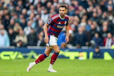 Newcastle United takımından Jacob Murphy, Tottenham Hotspur 'a karşı Newcastle United' ın 4 Ocak 2024 'te Londra' daki Tottenham Hotspur Stadyumu 'nda oynanan Premier League karşılaşmasında görev başında.