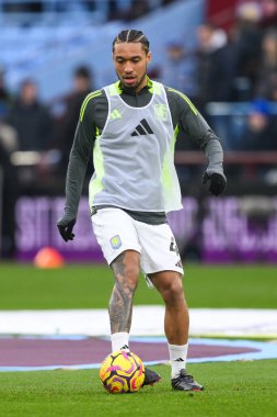 Aston Villa 'dan Boubacar Kamara Premier Lig karşılaşması öncesinde İngiltere' nin Birmingham kenti Villa Park 'ta oynanan Aston Villa-Leicester maçı öncesinde 4 Ocak 2024