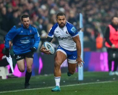 Bath Rugby 'den Ollie Lawrence, Gallagher Premiership maçında Northampton Saints - Bath Rugby maçında Franklin' s Gardens, Northampton, İngiltere 'de 5 Ocak 2024 Cinch Stadyumu' nda mola verdi.