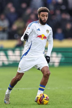 Leeds United 'ın Jayden Bogle' ı, 4 Ocak 2024 'te MKM Stadyumu' nda Hull City - Leeds United maçında maç yapıyor.