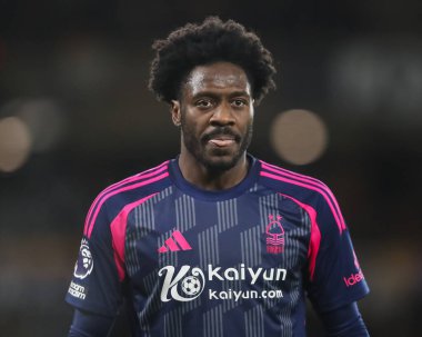Nottingham Ormanı 'ndan Ola Aina Premier Lig maçı sırasında Wolverhampton Wanderers, Nottingham Ormanı' na karşı Molineux, Wolverhampton, İngiltere, 6 Ocak 2025