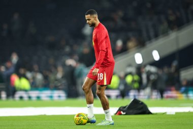 Liverpool 'dan Cody Gakpo, Carabao Kupası Yarı Finalleri' nin önündeki ısınma turunda Tottenham Hotspur 'a karşı Liverpool Tottenham Hotspur Stadyumu, Londra, 8 Ocak 2025