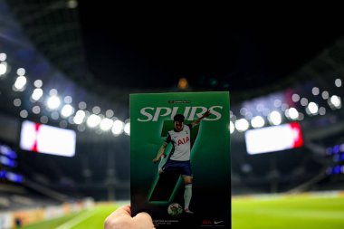 Tottenham Hotspur 'dan Son Heung-Min bugün Carabao Kupası Yarı Finalleri' nin ön kapağında Tottenham Hotspur Liverpool 'a karşı Tottenham Hotspur Stadyumu, Londra, 8 Ocak 2025