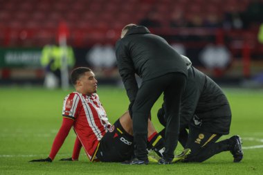 Sheffield United takımından Ryan On, 9 Ocak 2025 'te Sheffield Lane, İngiltere' de oynanan ve Sheffield United 'ın Cardiff City' e karşı oynadığı 3.