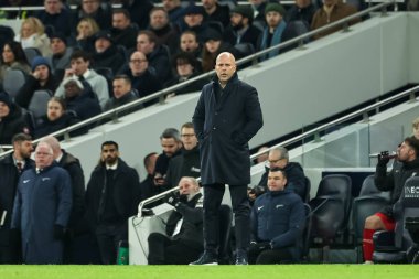 Liverpool Carabao Kupası Yarı Finali 'nde Arne Slot teknik direktörü Tottenham Hotspur' a karşı Liverpool Tottenham Hotspur Stadyumu, Londra, Birleşik Krallık, 8 Ocak 2025