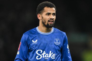 Everton 'dan Iliman Ndiaye, 9 Ocak 2025 tarihinde İngiltere' nin Liverpool kentinde Goodison Park 'ta oynanan 3.