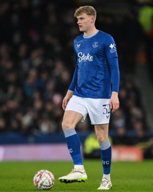 Everton 'dan Jarrad Branthwaite, 9 Ocak 2025 tarihinde İngiltere' nin Liverpool kentinde Goodison Park 'ta oynanan 3.