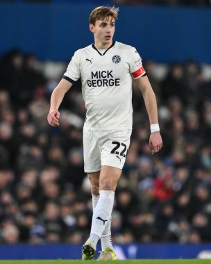 Peterborough United takımından Hector Kyprianou, 9 Ocak 2025 tarihinde İngiltere 'nin Goodison Park kentinde oynanan 3.