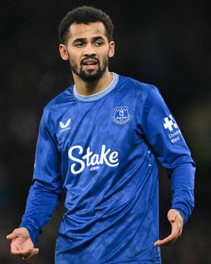 Everton 'dan Iliman Ndiaye, 9 Ocak 2025 tarihinde İngiltere' nin Liverpool kentinde Goodison Park 'ta oynanan 3.