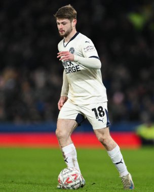 Peterborough United takımından Cian Hayes, 9 Ocak 2025 tarihinde Goodison Park, Liverpool 'da oynanan 3.