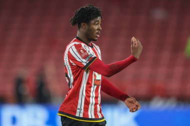Sheffield United 'dan Andre Brooks, 9 Ocak 2025 tarihinde Sheffield, İngiltere' deki Bramall Lane 'de oynanan Sheffield United - Cardiff City maçında takımına talimat verdi.