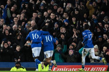 Everton 'dan Iliman Ndiaye, 9 Ocak 2025 tarihinde İngiltere' nin Liverpool kenti Goodison Park 'ta oynanan 3.