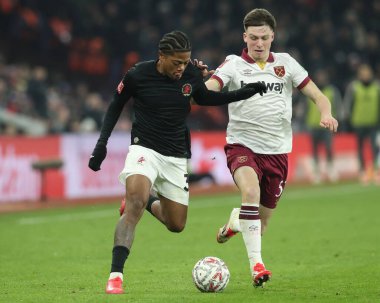 Aston Villa 'dan Leon Bailey, Birleşik Krallık' ın başkenti Birmingham 'daki Villa Park' ta oynanan 3.