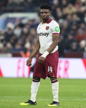 Batı Ham United takımından Muhammed Kudus, Birleşik Krallık 'ın başkenti Birmingham' daki Villa Park 'ta oynanan 3.