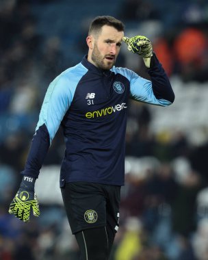 Harrogate Town 'dan James Belshaw, 11 Ocak 2025 tarihinde Birleşik Krallık' ın Leeds Road kentinde oynanan 3. Round karşılaşmasında oynanan Emirates FA Cup karşılaşmasında ısınma turunda...