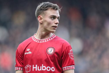 Bristol City 'den Scott Twine 11 Ocak 2025 tarihinde İngiltere' nin başkenti Bristol 'da oynanan Bristol City' nin Wolverhampton Wanderers 'a karşı oynadığı 3. tur karşılaşmasında