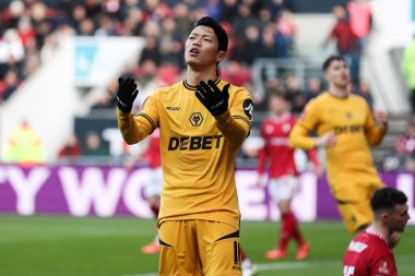 Wolverhampton Wanderers takımından Hwang Hee-Chan, 11 Ocak 2025 tarihinde İngiltere 'nin başkenti Bristol' da oynanan Bristol City 'nin Wolverhampton Wanderers' a karşı oynadığı 3.