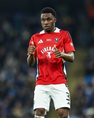 Salford City 'den Kevin Berkoe, 11 Ocak 2025 tarihinde Birleşik Krallık Etihad Stadyumu' nda oynanan 3.