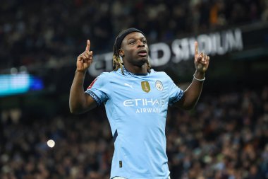 Manchester City 'den Jrmy Doku, 11 Ocak 2025 tarihinde Etihad Stadyumu' nda oynanan ve Manchester City ile Salford City arasında oynanan 3.