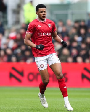 Bristol City 'den Fally Mayulu 11 Ocak 2025 tarihinde İngiltere' nin başkenti Bristol 'da oynanan Bristol City' nin Wolverhampton Wanderers 'a karşı oynadığı 3.