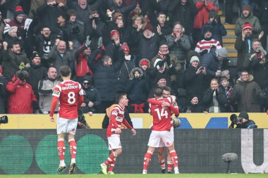Doncaster Rovers takımından Luke Molyneux, 12 Ocak 2025 tarihinde MKM Stadyumu 'nda oynanan Hull City Doncaster Rovers maçında Doncaster Rovers ile oynanan 3.