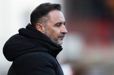 Vitor Pereira, 11 Ocak 2025 tarihinde İngiltere, Bristol 'deki Ashton Gate' de Bristol City ile Wolverhampton Wanderers arasında oynanan 3.