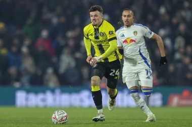 Harrogate Town 'dan Josh March, 11 Ocak 2025' te Birleşik Krallık 'ın Elland Road kentinde oynanan 3.
