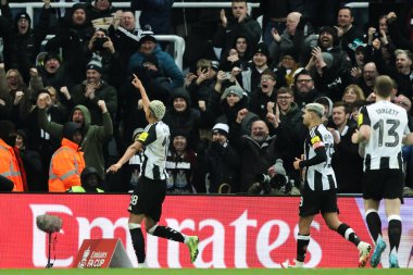 Newcastle United takımından William Osula, 12 Ocak 2025 tarihinde Birleşik Krallık 'ın Newcastle Park kentinde oynanan 3. tur karşılaşmasında 3-1 kazanma hedefini kutluyor.