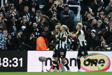 Newcastle United takımından Anthony Gordon, 12 Ocak 2025 'te St. James' s Park, Newcastle, İngiltere 'de oynanan 3.