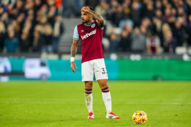 West Ham United takımından Emerson Palmieri, 14 Ocak 2025 'te Londra' da oynanan Premier League karşılaşmasında tepki gösterdi.