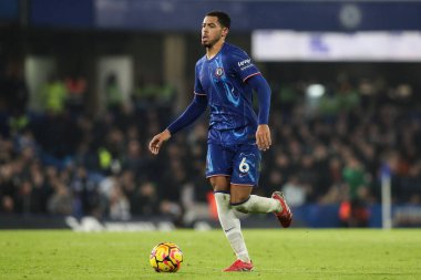 Chelsea 'li Levi Colwill Premier Lig karşılaşmasında topu ileri taşıyor Chelsea - Bournemouth Stamford Bridge, Londra, Birleşik Krallık, 14 Ocak 2025