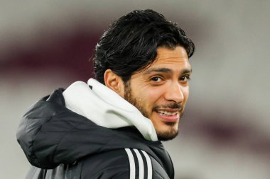 Fulham 'dan Raul Jimenez, Premier League maçından önce Londra Stadyumu' na geldi. Maç 14 Ocak 2025 'te Londra Stadyumu' nda West Ham United Fulham 'a karşı.