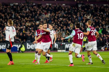 West Ham United takımından Maximilian Kilman, 14 Ocak 2025 'te Londra' daki Londra Stadyumu 'nda oynanan Premier League maçında 1-0 berabere kalma golünü kutluyor.