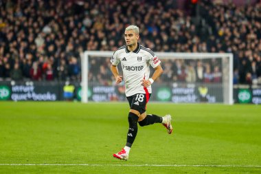 Fulham 'dan Andreas Pereira Premier League maçı sırasında Londra Stadyumu' nda West Ham United 'a karşı Fulham, 14 Ocak 2025