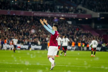 West Ham United takımından Carlos Soler, 14 Ocak 2025 'te Londra Stadyumu' nda oynanan Premier League maçında 1-0 'lık galibiyet golünü kutluyor.