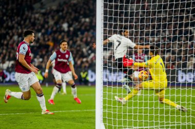 Fulham 'dan Raul Jimenez Premier Lig maçında 1-2 öne geçiyor West Ham United Fulham' a karşı Londra Stadyumu, Londra, İngiltere, 14 Ocak 2025