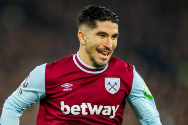 West Ham United takımından Carlos Soler, 14 Ocak 2025 'te Londra Stadyumu' nda oynanan Premier League maçında 1-0 'lık galibiyet golünü kutluyor.