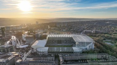 St. James Parkı ve Tyne Vadisi 'nin hava görüntüsü, Premier Lig maçı Newcastle United ile Wolverhampton Wanderers arasında 15 Ocak 2025' te St. James 's Park, Newcastle, İngiltere' de oynanacak.