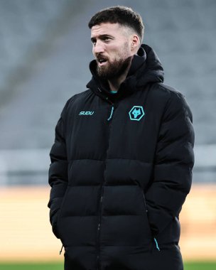 Wolverhampton Wanderers takımından Matt Doherty, 15 Ocak 2025 'te İngiltere' deki St. James 's Park' ta oynanan Premier League maçı Newcastle United ve Wolverhampton Wanderers maçından önce geldi.