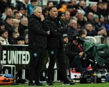 Vitor Pereira Premier Lig maçı sırasında Wolverhampton Wanderers 'ın baş antrenörü Newcastle United, Wolverhampton Wanderers' a karşı St. James 's Park, Newcastle, İngiltere, 15 Ocak 2025