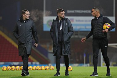 Gökyüzü İddia Şampiyonası 'ndan önceki maç yetkilileri Blackburn Rovers' a karşı Portsmouth maçı, Ewood Park, Blackburn, İngiltere, 15 Ocak 2025
