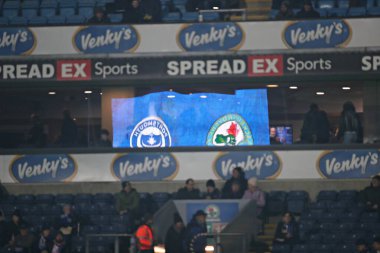 Her iki takım da, 15 Ocak 2025 'te İngiltere' nin Blackburn kentinde oynanan Blackburn Rovers-Portsmouth maçından önceki maç öncesi bir yansımayla rozet sahibi oldu.