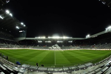 Newcastle United Premier Lig karşılaşması öncesinde St. James 's Park, Newcastle, İngiltere' de Newcastle 's Park' ta Newcastle United ile Wolverhampton Wanderers arasında genel bir görüş.