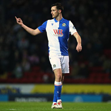 Blackburn Rovers takımından Dominic Hyam 15 Ocak 2025 'te Blackburn, İngiltere' de Blackburn Park 'ta Blackburn Rovers' a karşı Blackburn Rovers maçında