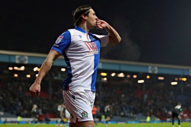 Blackburn Rovers takımından Callum Brittain, 15 Ocak 2025 'te Blackburn, İngiltere' deki Ewood Park 'ta oynanan Blackburn Rovers-Portsmouth maçında golünü kutluyor.