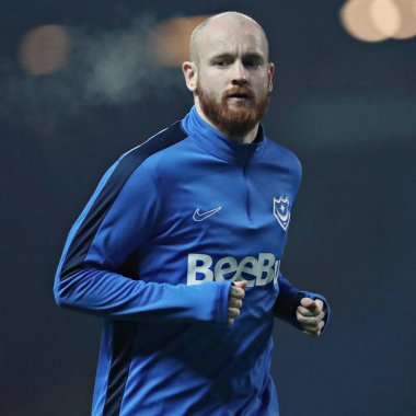 Portsmouth 'dan Connor Ogilvie, Gökyüzü İddia Şampiyonası' ndan önce Blackburn Rovers, Portsmouth 'a karşı, Ewood Park, Blackburn, Birleşik Krallık, 15 Ocak 2025