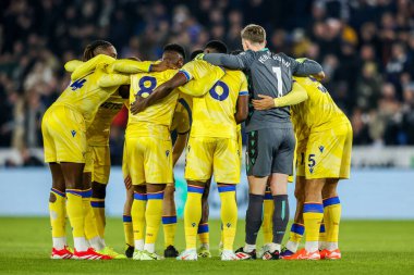 Kristal Saray, İngiltere 'nin Leicester şehrindeki King Power Stadyumu' nda oynanan Premier League maçı sırasında bir araya geldi.