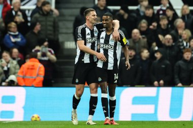 Newcastle United 'tan Alexander Isak, Premier League maçı Newcastle United ve Wolverhampton Wanderers maçında 15 Ocak 2025' te St. James 's Park, Newcastle, İngiltere' de 1-0 kazanma hedefini kutluyor.